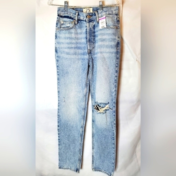 We The Free Size 25 Distressed Boyfriend Jeans Mom Jeans 100% Cotton - Picture 1 of 5
